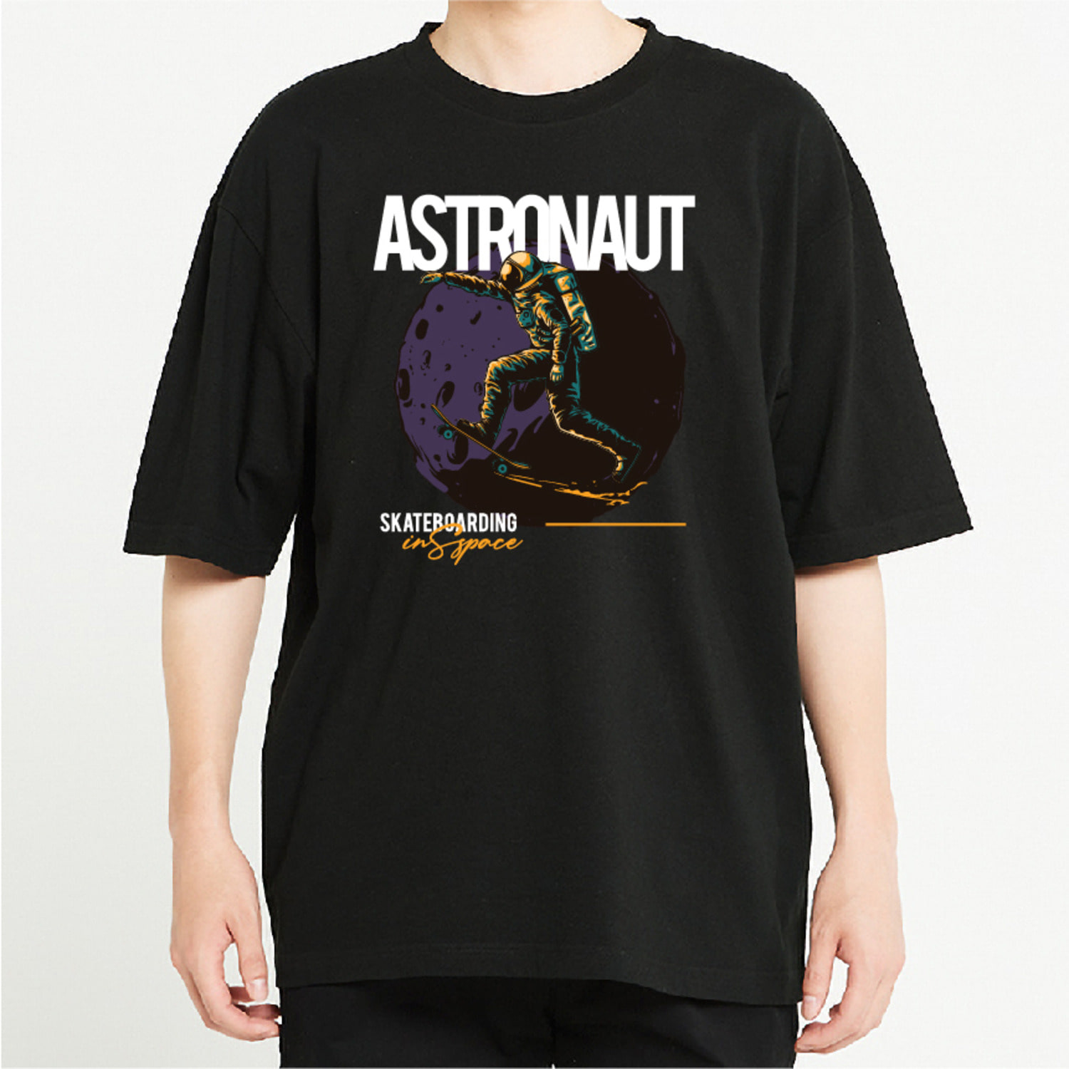 우주비행사 그래픽 오버핏 티셔츠 health.76