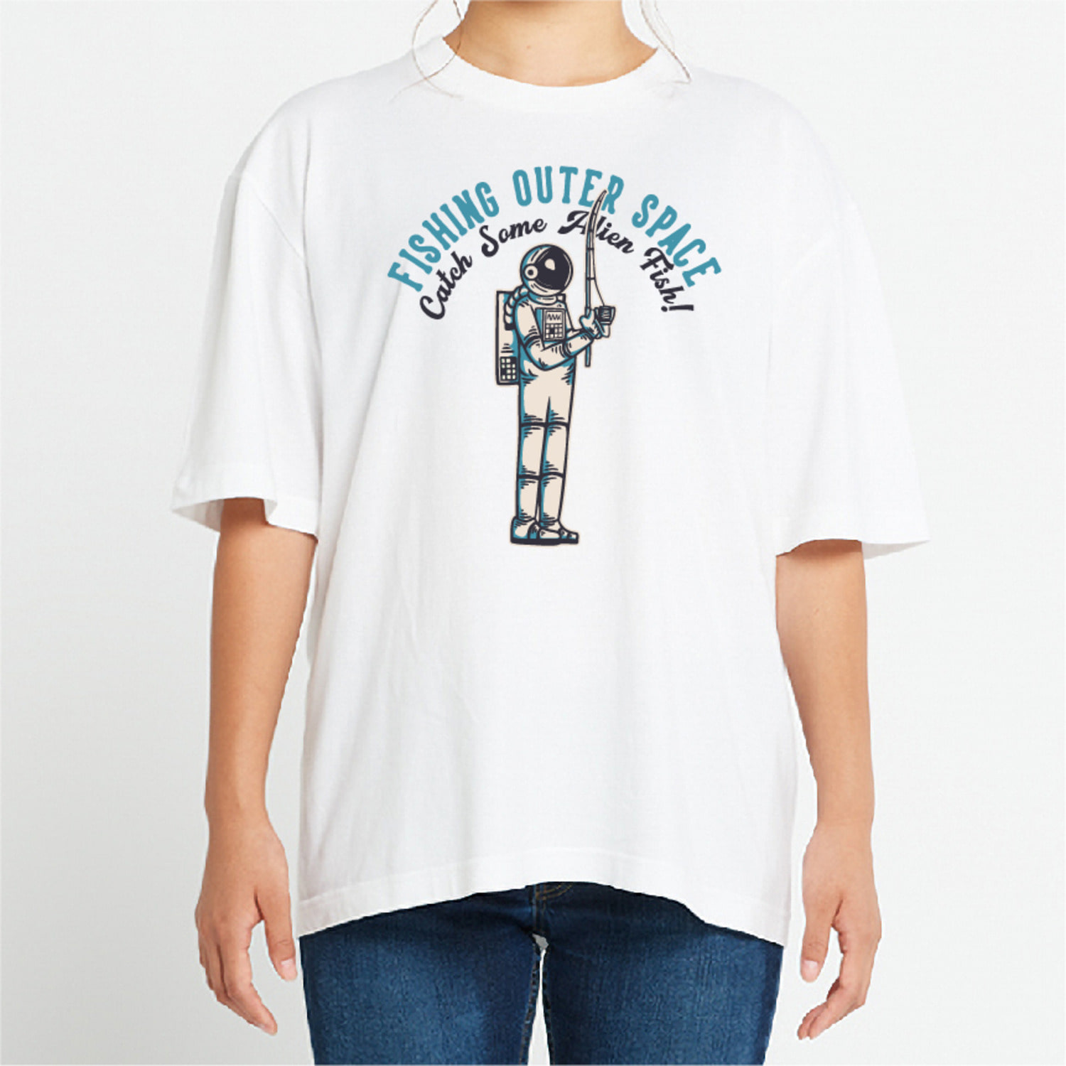 우주인 낚시 그래픽 오버핏 티셔츠 fish.18